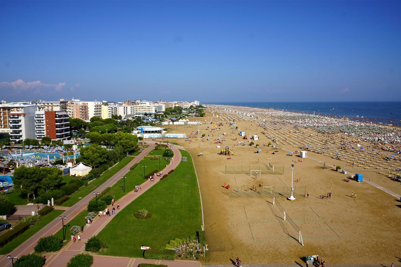 Appartamenti Lira Bibione Buitenkant foto